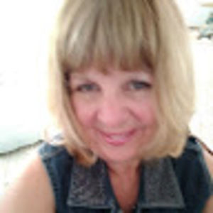 Meet your Posher, Deborah